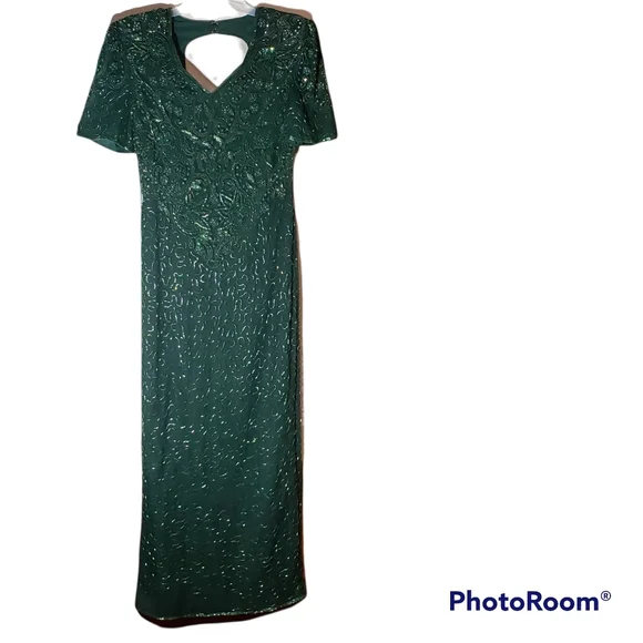 green emerald velvet dress LA SCALA-25350 – BLUE ROSE DRESSES